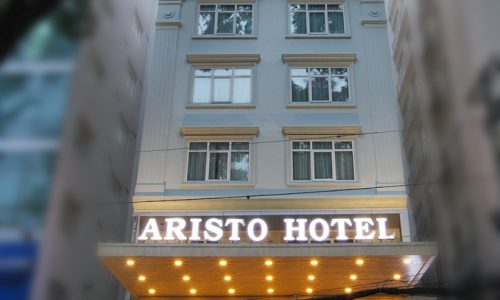 Chuyển nhượng Tòa nhà Khách sạn 4 Sao Aristo Holtel Mặt tiền Võ Văn Tần, ngay Hồ Con rùa P. Võ Thị Sáu Quận 3.