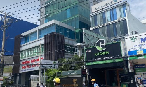 Bán Tòa 193 Nguyễn Xí , phường 26 , quận Bình Thạnh , lề đường & sân rộng – Đoạn gần : Vincom Plaza , CC Thuỷ Lợi 4 , CC Richmond , THPT thanh đa .