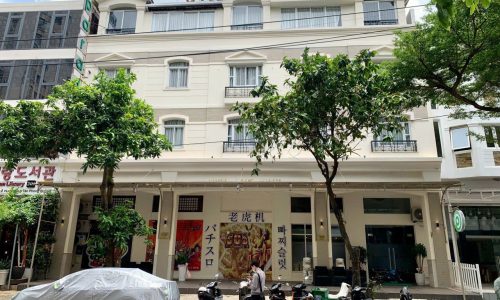 Bán khách sạn Paradise tại Phú Mỹ Hưng. KS được xây trên 03 lô đất R4-60,61,62 đường số 2, Hưng Gia 5, Phú Mỹ Hưng