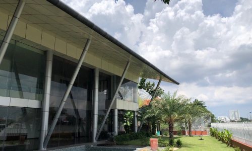 Biệt thự sân vườn, Hồ bơi Mặt sông Sài Gòn, Địa chỉ 189B2 Nguyễn Văn Hưởng, P. Thảo Điền , Quận 2.