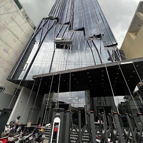 Tòa Nhà 68 Phan Đăng Lưu, phường 5, Phú Nhuận. Giá: 1650 tỷ, Kết Cấu: 4 hầm,19 Tầng, 3 thang máy.